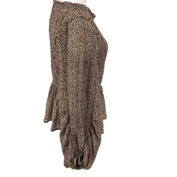 Entro Women’s Smocked Leopard Print Blouse Peplum Long Sleeve Top Size M EUC - Picture 6 of 10